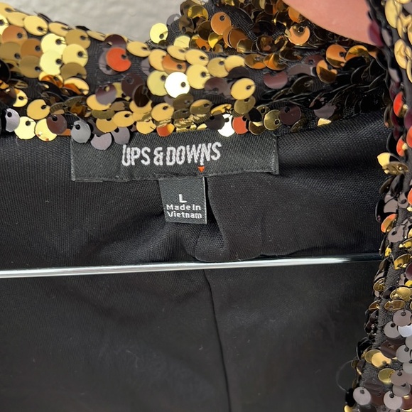 NEW Black & Gold Sequin Blazer - Picture 5 of 12